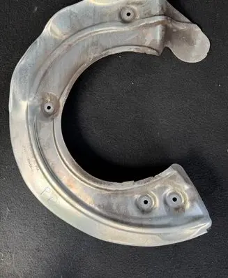 BMW X5 G05 Front brake disc dust cover plate 6878312