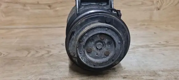 Volvo S60 Air conditioning (A/C) compressor (pump)