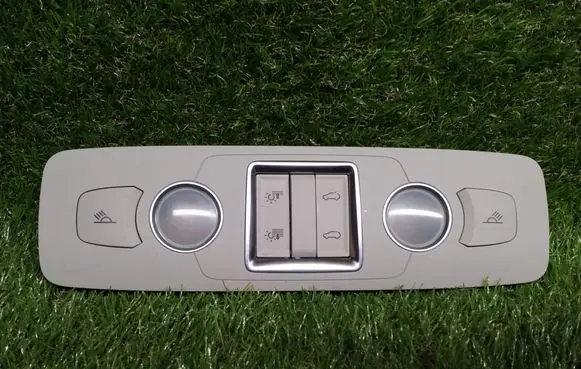 Audi Q7 4L Rear seat light 4L0947112B