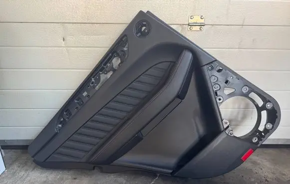Mercedes-Benz GLE (W166 - C292) Coupe rear side trim panel 