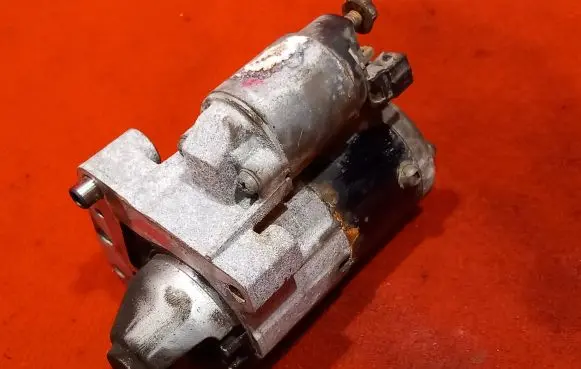 Peugeot 308 SW Starter motor M000T32271ZE 7550017