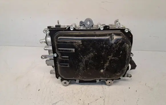 Toyota Yaris Voltage converter inverter G920052032