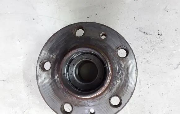 Renault Espace III Rear wheel hub