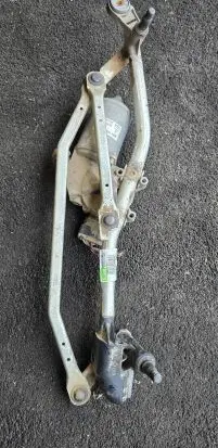 Renault Laguna III Front wiper linkage and motor W000012768A 288003799R