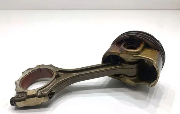 KIA Sportage Piston with connecting rod G4FJ
