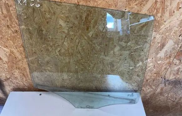BMW X1 E84 Rear door window glass