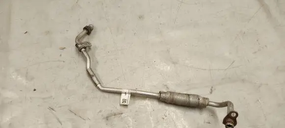BMW 1 F40 Turbo turbocharger oiling pipe/hose 8629960