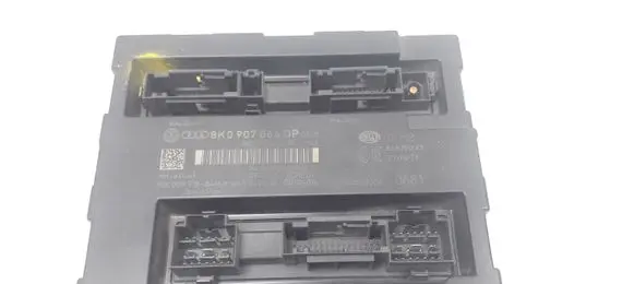 Audi A4 S4 B8 8K Comfort/convenience module 8K0907064DP 5DK00991884HLHW41