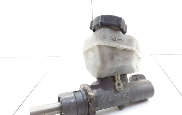 Ford Mondeo MK II Master brake cylinder 21029099 0204021768