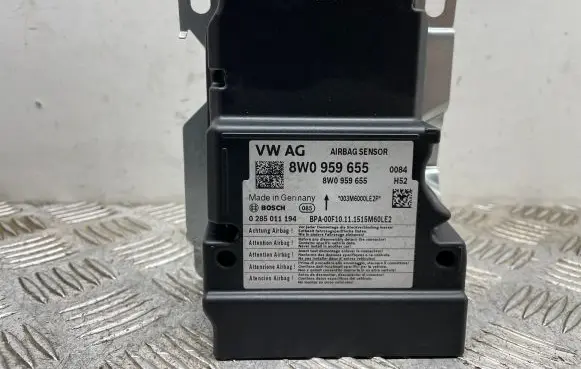 Audi A4 S4 B9 Airbag control unit/module 8W0959655 0285011194