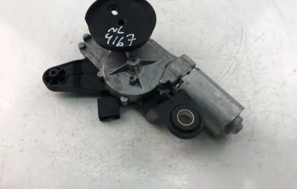 BMW 3 F30 F35 F31 Wiper motor 7311415