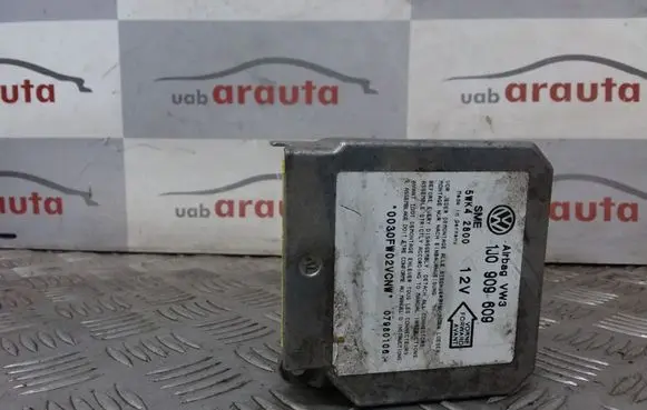 Volkswagen Golf IV Airbag control unit/module 1J0909609