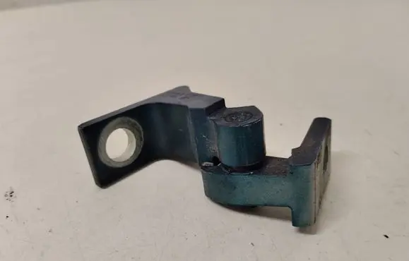 Skoda Superb B6 (3T) Front door upper hinge 5N0831402
