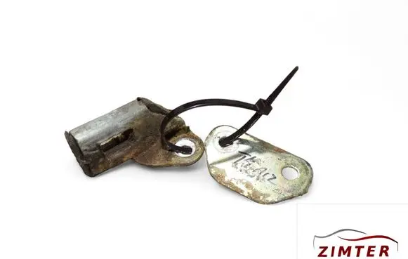 Volkswagen Transporter - Caravelle T4 Loading door lock loop/hook striker 701827537A