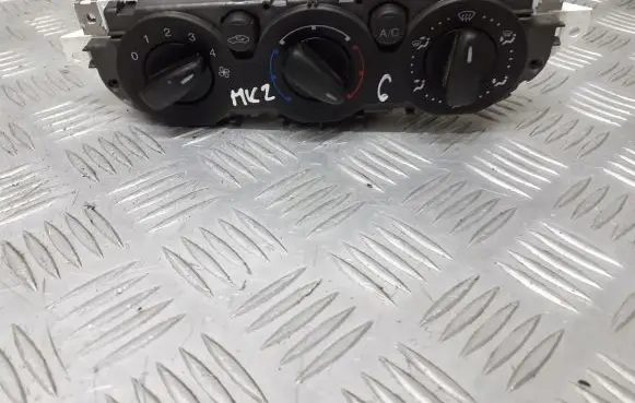 Ford Focus Interior fan control switch 3M5T-19980-AD