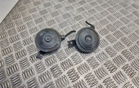 KIA Sorento Horn signal 966103E001