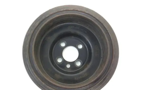 Volkswagen PASSAT B7 Crankshaft pulley 038105243m