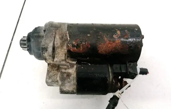 Volkswagen Polo Starter motor