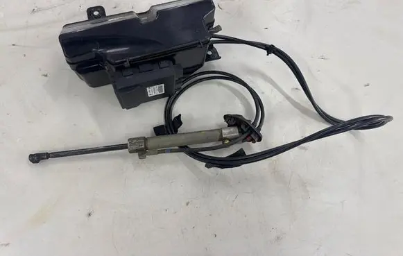 Mercedes-Benz E W211 Tailgate hydraulic pump motor A2118209426 73666511