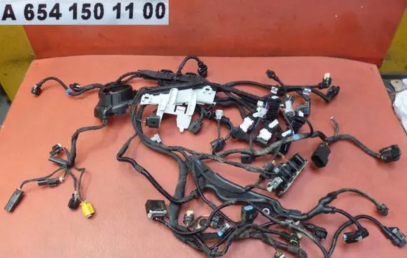 Mercedes-Benz C W205 Engine installation wiring loom A6541501100