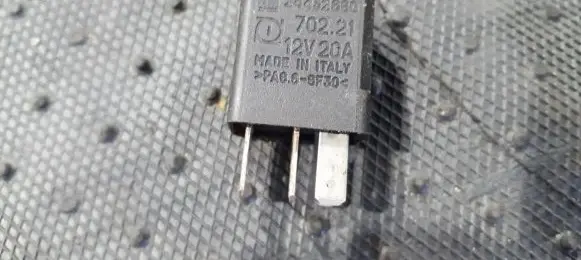 Opel Zafira A Other relay 24432680
