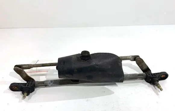 Front wiper linkage and motor