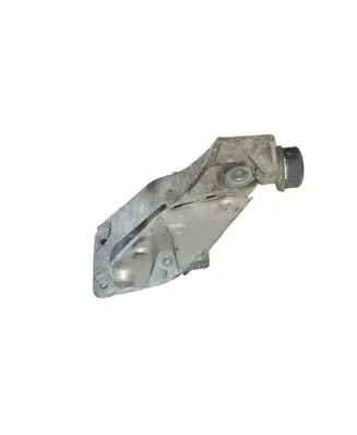 BMW X5 E70 Engine mounting bracket 6772680