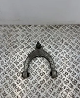 BMW 5 G30 G31 Front lower control arm/wishbone 6861185