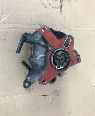Citroen DS5 Vacuum pump 9673836180