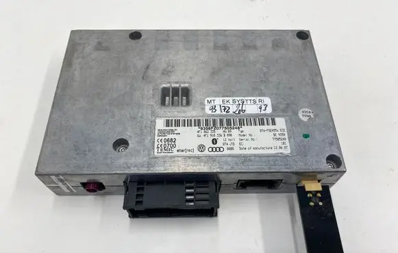 Audi A6 S6 C6 4F Bluetooth control unit module 4F0910336B