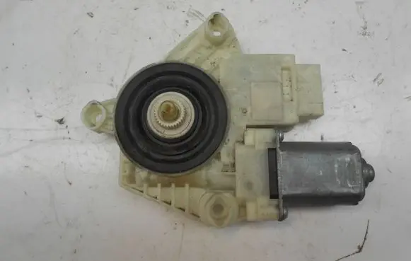 Skoda Rapid (NH) Front door window regulator motor 6V1959801B