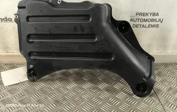 Rear underbody cover/under tray