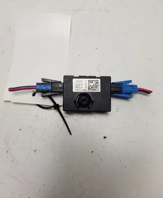 BMW X3 F25 Aerial antenna filter 9181456 918145602 19081710