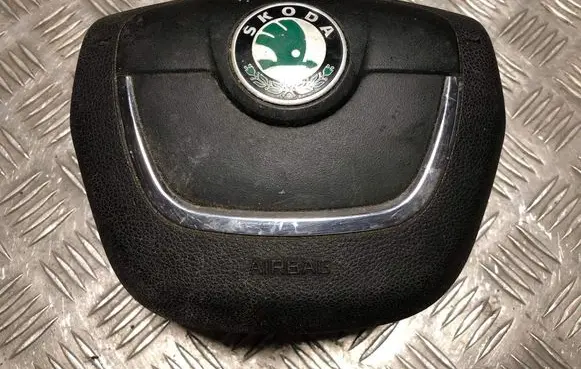 Skoda Superb B6 (3T) Steering wheel airbag 62218050A 3T0880201 001MM00ENGBX