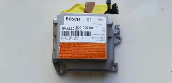 Volkswagen Touareg I Airbag control unit/module 3D0909601F 0285001800
