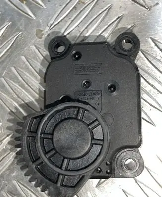 Ford Focus C-MAX Air flap motor/actuator 3M5H19E616