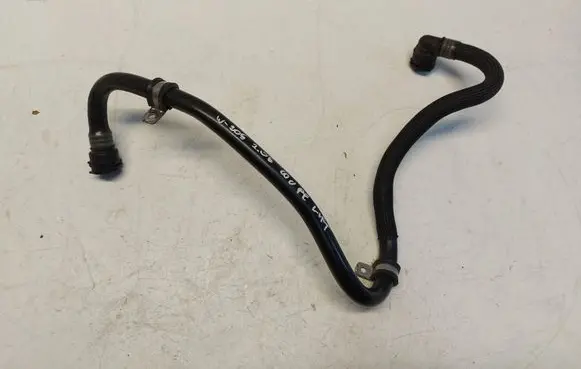 Mercedes-Benz C W205 Engine coolant pipe/hose a20642002301