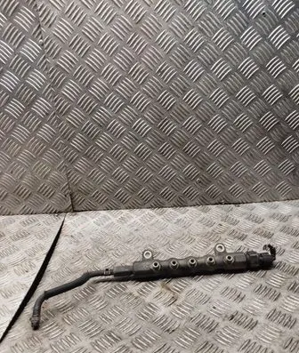 Toyota Avensis T250 Fuel main line pipe