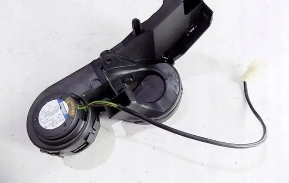 BMW 5 E60 E61 Engine control unit/module fan 
