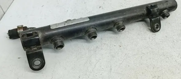 Jeep Grand Cherokee (WK) Fuel main line pipe 6420700495 A6420700495