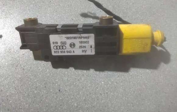 Audi A6 S6 C5 4B Airbag deployment crash/impact sensor 8E0959643A 160902