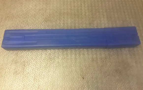 BMW Z4 E85 E86 Tool box 1095457