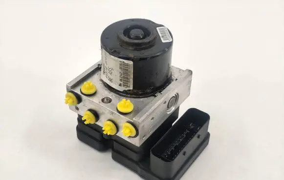 Toyota Yaris ABS Pump 445100D030 895410D040 06210205164