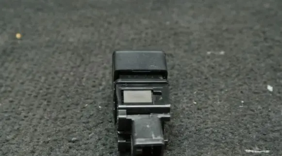 Nissan Micra Other switches/knobs/shifts S31471