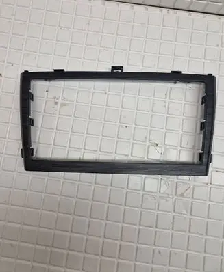 Toyota Avensis T270 Radio/GPS head unit trim 55405