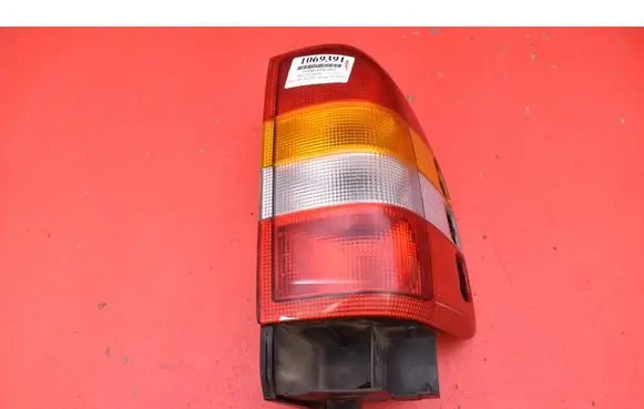 Opel Frontera B Rear/tail lights 