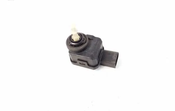 Mercedes-Benz CLS C219 Headlight level adjustment motor A0008201608
