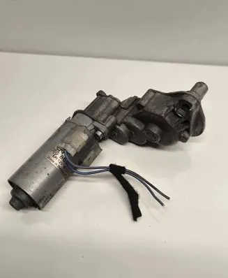 BMW X5 E53 Seat adjustment motor 0130002620
