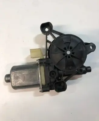 Audi A3 S3 8V Front door window regulator motor 5Q0959802B