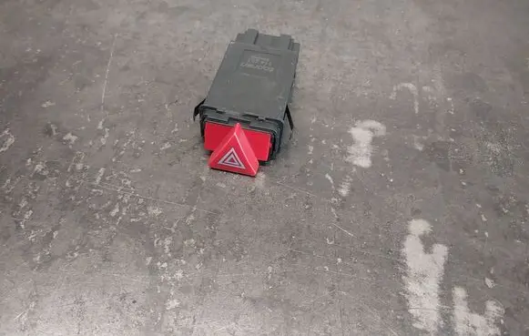 Audi A4 S4 B5 8D Hazard light switch 114257